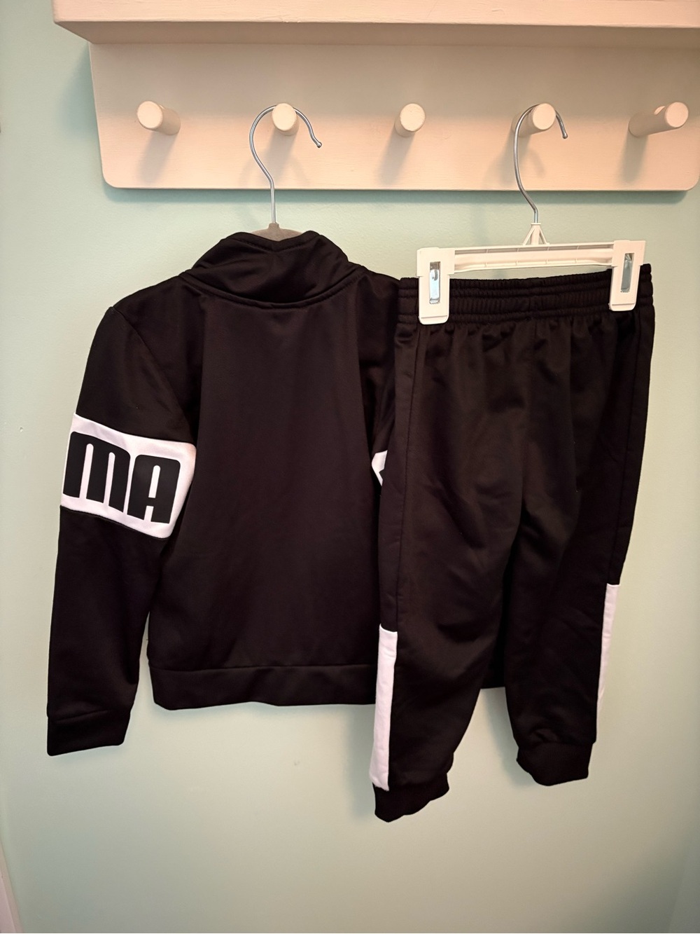 Puma Tracksuit Set - Picture 4 of 10